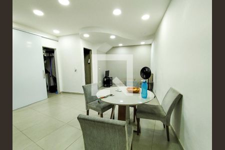 Sala de kitnet/studio para alugar com 1 quarto, 65m² em Serra, Belo Horizonte
