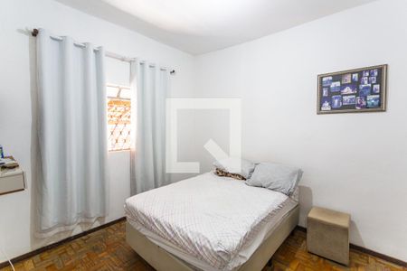 Quarto de casa à venda com 7 quartos, 360m² em Nova Vista, Belo Horizonte