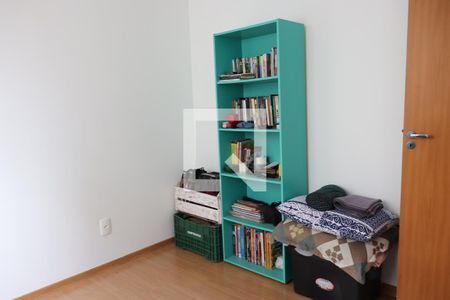 Quarto 01 de apartamento à venda com 2 quartos, 40m² em Santos Dumont, São Leopoldo