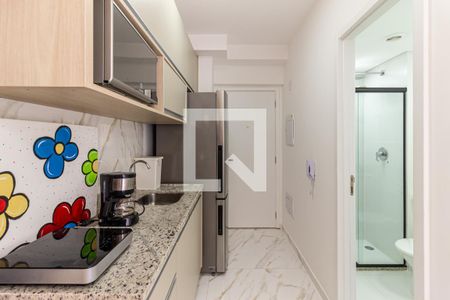 Cozinha de kitnet/studio para alugar com 1 quarto, 16m² em República, São Paulo