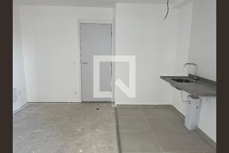 Sala/Cozinha integrada  de apartamento à venda com 2 quartos, 41m² em Barra Funda, São Paulo