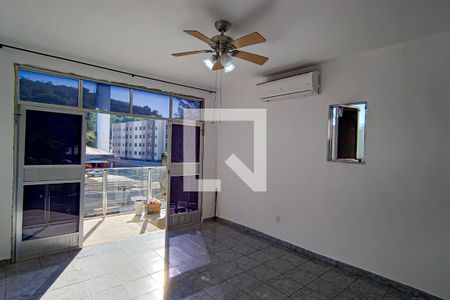 sala 1 de casa à venda com 3 quartos, 408m² em Curicica, Rio de Janeiro