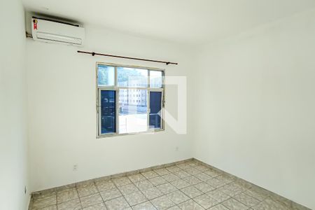 quarto 1 de casa à venda com 3 quartos, 238m² em Curicica, Rio de Janeiro