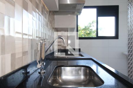 Sala/Cozinha é Área de Serviço de apartamento à venda com 2 quartos, 52m² em Jardim Matarazzo, São Paulo