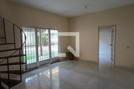 Sala de casa para alugar com 3 quartos, 400m² em Jardim Primavera, Duque de Caxias