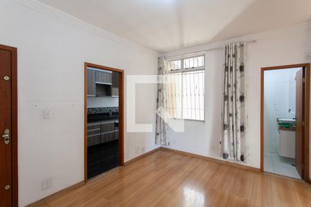 Sala de apartamento para alugar com 2 quartos, 51m² em Heliópolis, Belo Horizonte