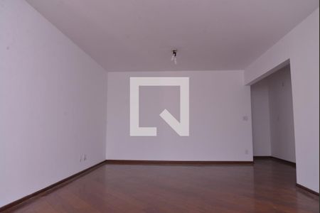 Apartamento à venda com 3 quartos, 244m² em Vila Bastos, Santo André