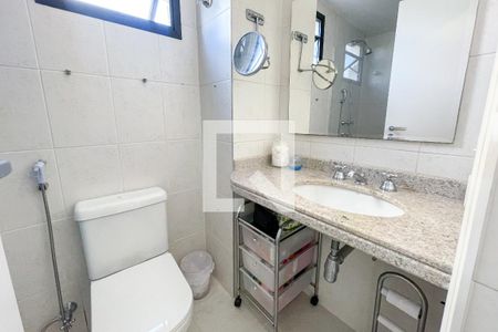 Banheiro de kitnet/studio à venda com 1 quarto, 49m² em Pinheiros, São Paulo