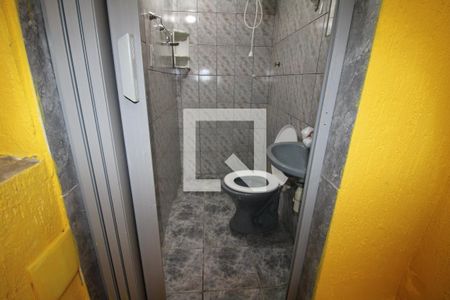 Banheiro de casa para alugar com 1 quarto, 60m² em Vila Maria Alta, São Paulo
