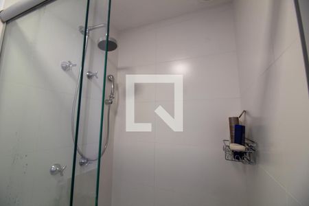 Banheiro de apartamento para alugar com 1 quarto, 37m² em Santo Amaro, São Paulo