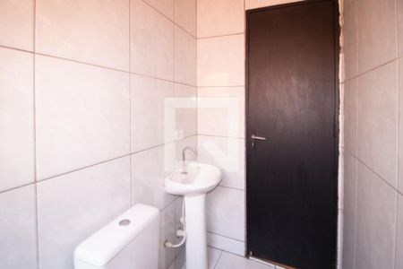 Banheiro de casa de condomínio para alugar com 1 quarto, 48m² em Vila Nova Mazzei, São Paulo