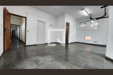 Sala de kitnet/studio para alugar com 1 quarto, 30m² em Marapé, Santos