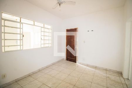 Quarto 2 de casa para alugar com 3 quartos, 80m² em Vila Medeiros, São Paulo