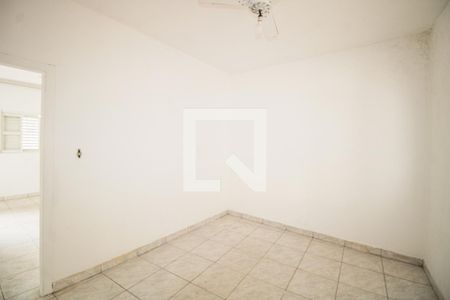 Quarto 2 de casa para alugar com 3 quartos, 80m² em Vila Medeiros, São Paulo