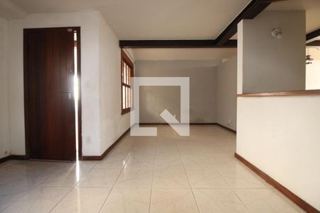 Sala  de casa para alugar com 3 quartos, 160m² em Sagrada Família, Belo Horizonte