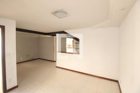 Sala  de casa à venda com 3 quartos, 160m² em Sagrada Família, Belo Horizonte