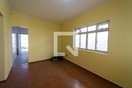 Sala de casa à venda com 3 quartos, 100m² em Vila Santa Clara, São Paulo