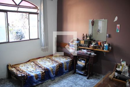 Quarto 2 de casa à venda com 3 quartos, 200m² em Santa Helena, Contagem