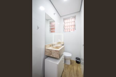 Lavabo de casa para alugar com 3 quartos, 190m² em Vila Yara, Osasco
