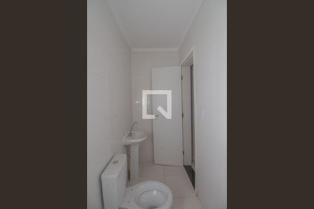 Banheiro de apartamento para alugar com 1 quarto, 37m² em Vila Paulo Silas, São Paulo