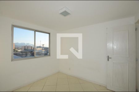 Quarto 1 de apartamento para alugar com 2 quartos, 60m² em Madureira, Rio de Janeiro
