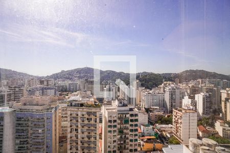 Vista Sala de apartamento à venda com 3 quartos, 131m² em Icaraí, Niterói