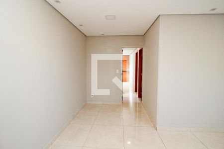 Casa para alugar com 2 quartos, 60m² em São Geraldo, Belo Horizonte