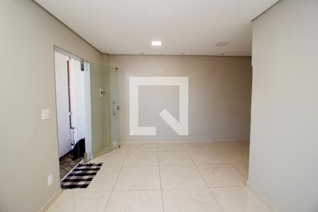 Sala de casa para alugar com 2 quartos, 60m² em São Geraldo, Belo Horizonte