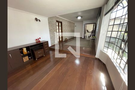 Sala de casa à venda com 5 quartos, 220m² em Parque Continental, São Paulo