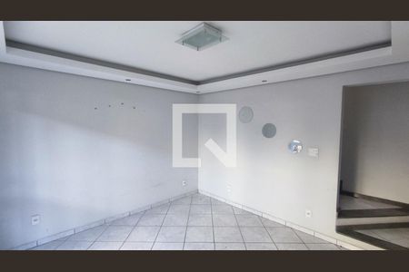 Sala de TV de casa à venda com 3 quartos, 650m² em Jardim Merci 3, Jundiaí