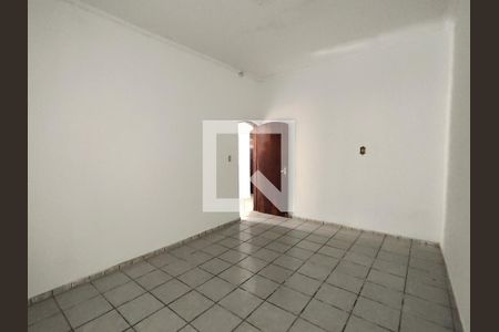 Quarto 2 de casa para alugar com 2 quartos, 300m² em Jardim Rodrigues Alves, Ferraz de Vasconcelos