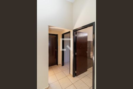 Corredor de casa para alugar com 2 quartos, 150m² em Residencial E Comercial Palmares, Ribeirão Preto