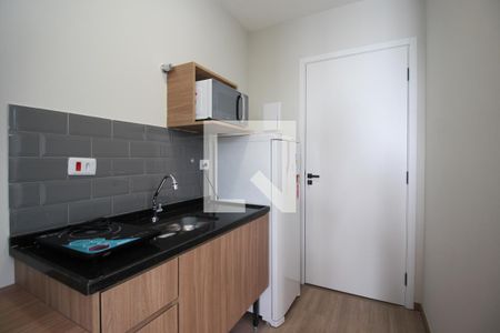 Cozinha de kitnet/studio para alugar com 1 quarto, 17m² em Indianópolis, São Paulo