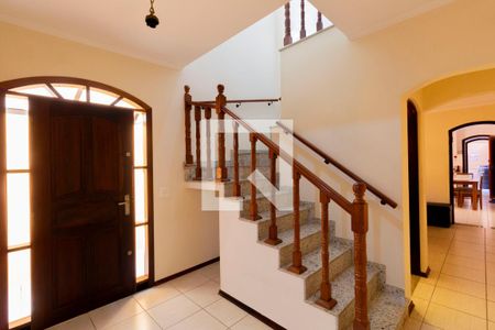 Escada  de casa à venda com 5 quartos, 200m² em Vila Ré, São Paulo