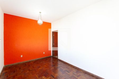Sala 1 de casa para alugar com 4 quartos, 244m² em Santa Rosa, Belo Horizonte
