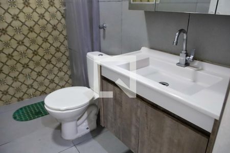Banheiro de casa para alugar com 1 quarto, 70m² em Jardim das Flores, Osasco