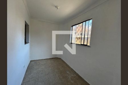 Sala de casa para alugar com 2 quartos, 75m² em Bento Ribeiro, Rio de Janeiro