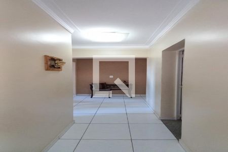 Corredor de apartamento à venda com 3 quartos, 90m² em Parque Industrial, Campinas