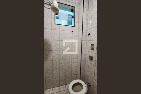 Banheiro de kitnet/studio para alugar com 1 quarto, 30m² em Marapé, Santos