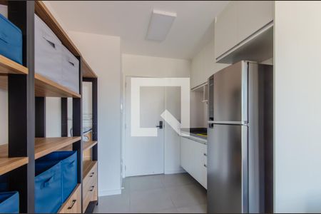 Cozinha de apartamento para alugar com 1 quarto, 25m² em Liberdade, São Paulo