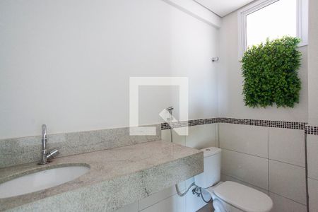Lavabo de apartamento para alugar com 3 quartos, 120m² em Lagoinha, Uberlândia