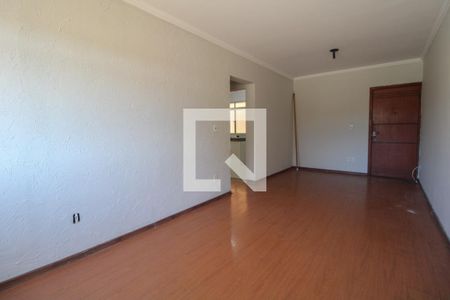 Sala  de apartamento para alugar com 2 quartos, 69m² em Ponte Preta, Campinas