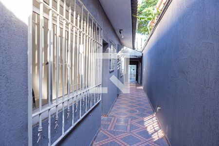 Entrada  de casa à venda com 8 quartos, 250m² em Vila Paranagua, São Paulo