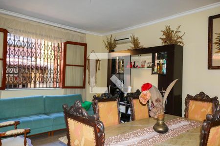 Sala 1 de casa à venda com 4 quartos, 300m² em Piedade, Rio de Janeiro