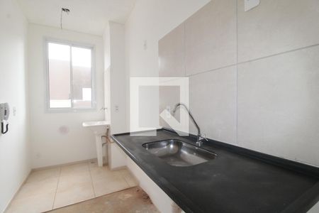Sala/Cozinha e área de serviço de apartamento para alugar com 2 quartos, 38m² em Jardim America da Penha, São Paulo
