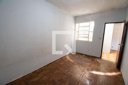 Quarto de casa para alugar com 3 quartos, 150m² em Taguatinga Sul (taguatinga), Brasília