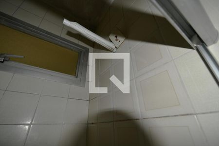 Banheiro de kitnet/studio para alugar com 1 quarto, 40m² em Vila Industrial (campinas), Campinas