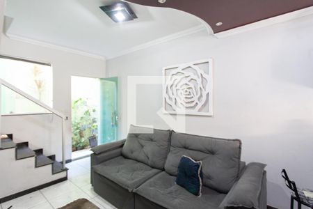 Sala de casa para alugar com 2 quartos, 60m² em Copacabana, Belo Horizonte