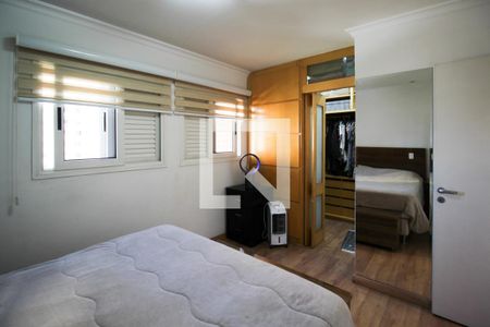 Suíte  de apartamento à venda com 2 quartos, 76m² em Vila Olímpia, São Paulo