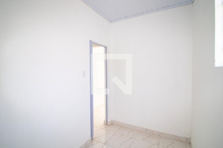 Quarto 2 de casa para alugar com 2 quartos, 90m² em Vila Constança, São Paulo